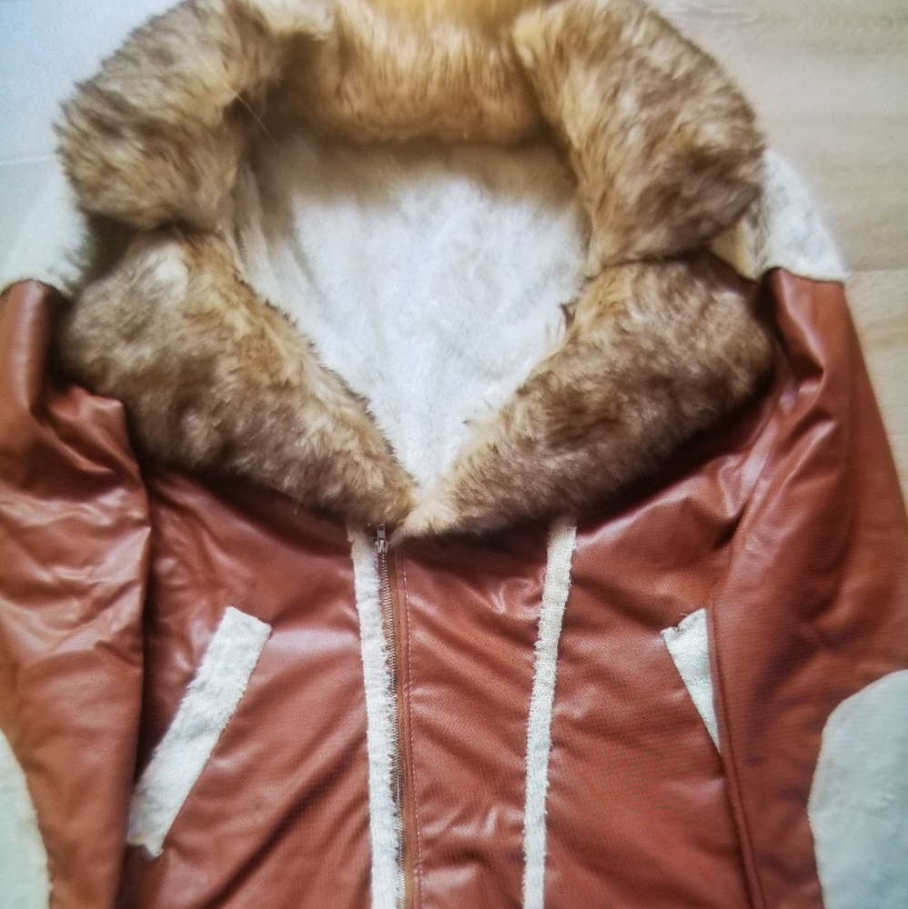 Coat - Picture 5 of 6